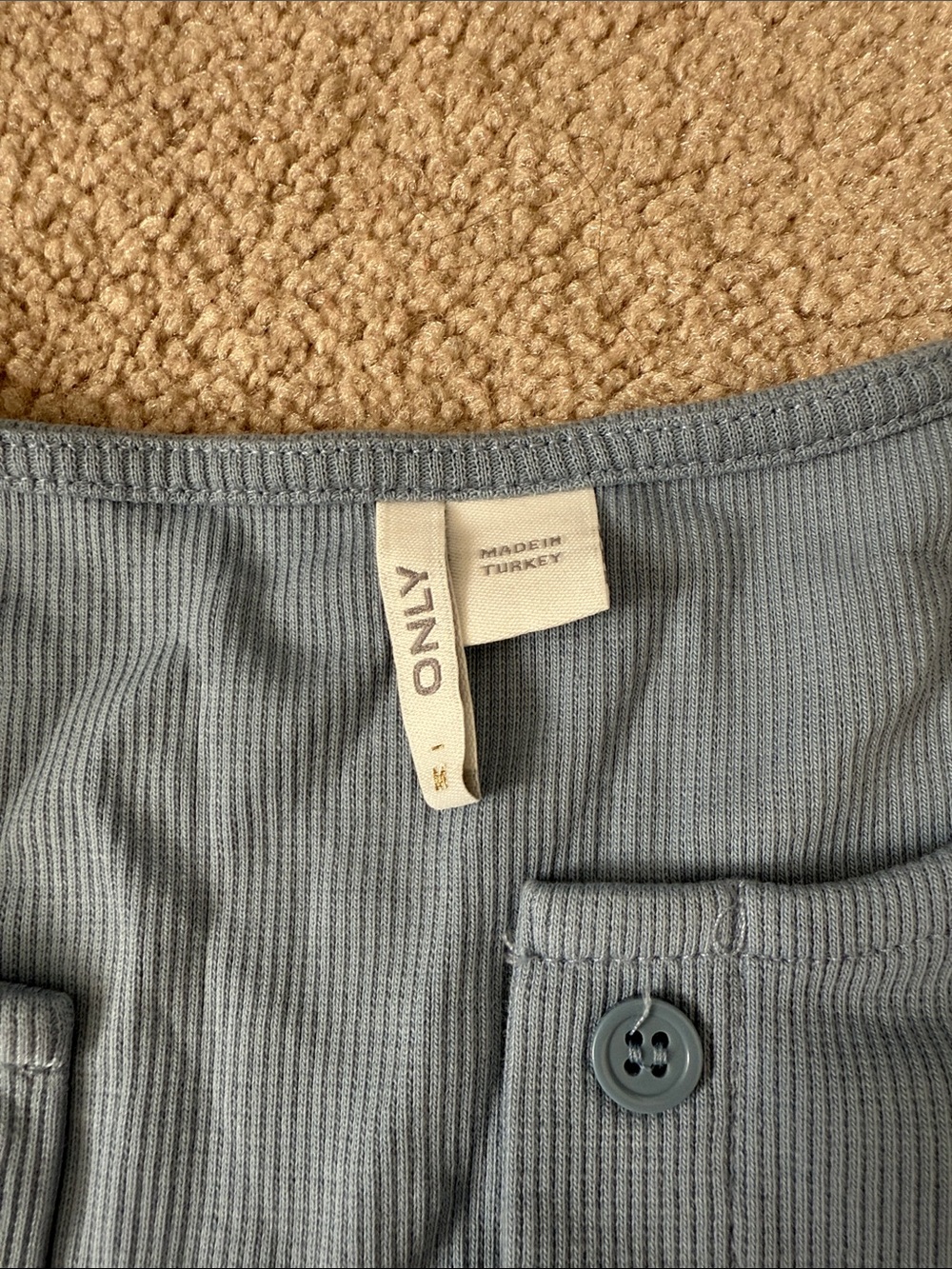 Blue Ribbed Button-Front Cropped Cardigan - Picture 2 of 5